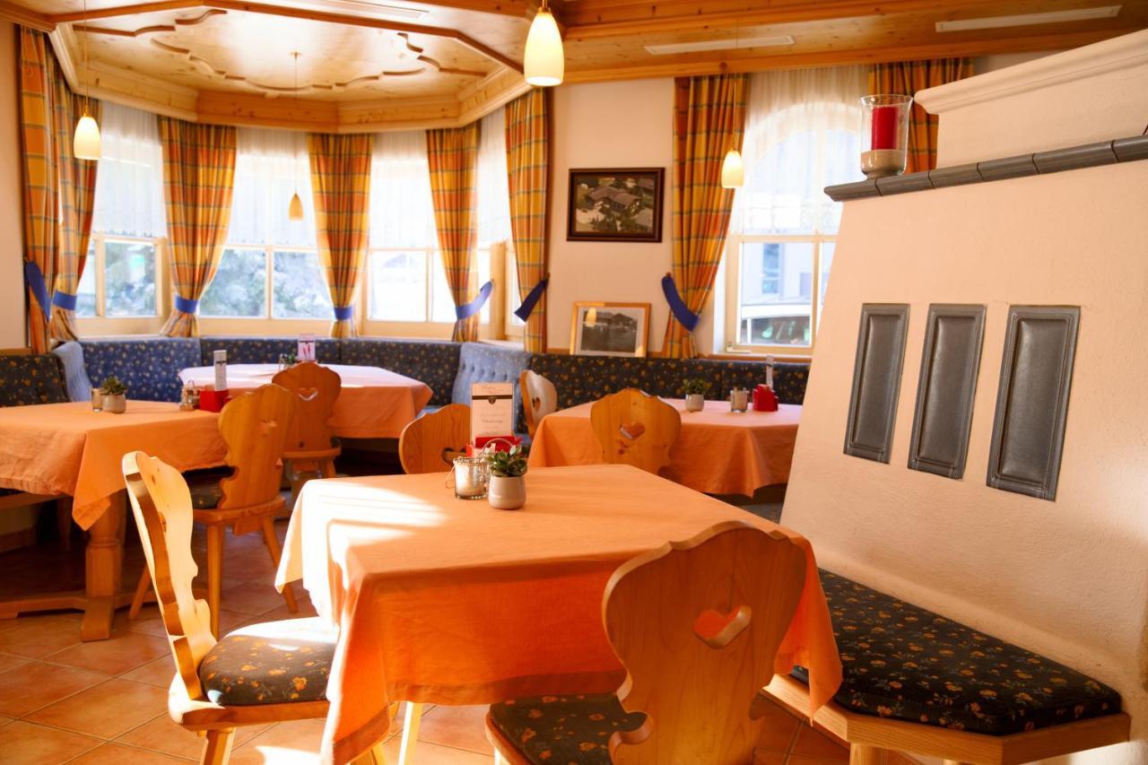 Pension Alpenrose Maishofen Exteriér fotografie