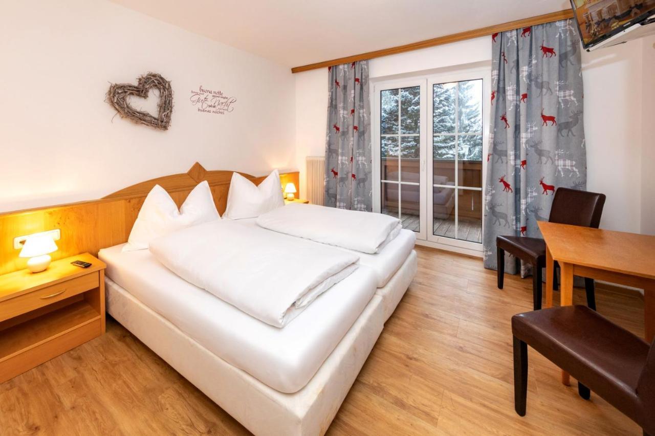 Pension Alpenrose Maishofen Exteriér fotografie